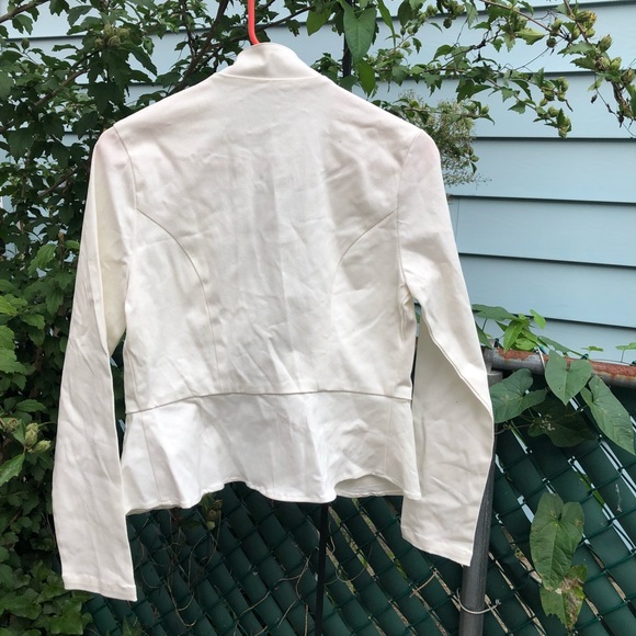 In Awe crop jacket - Picture 6 of 6